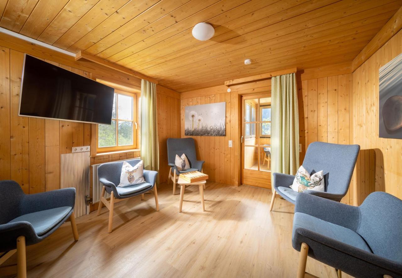 Apartmenthaus Matri By Pferd Auf Wolke Dalaas Zewnętrze zdjęcie