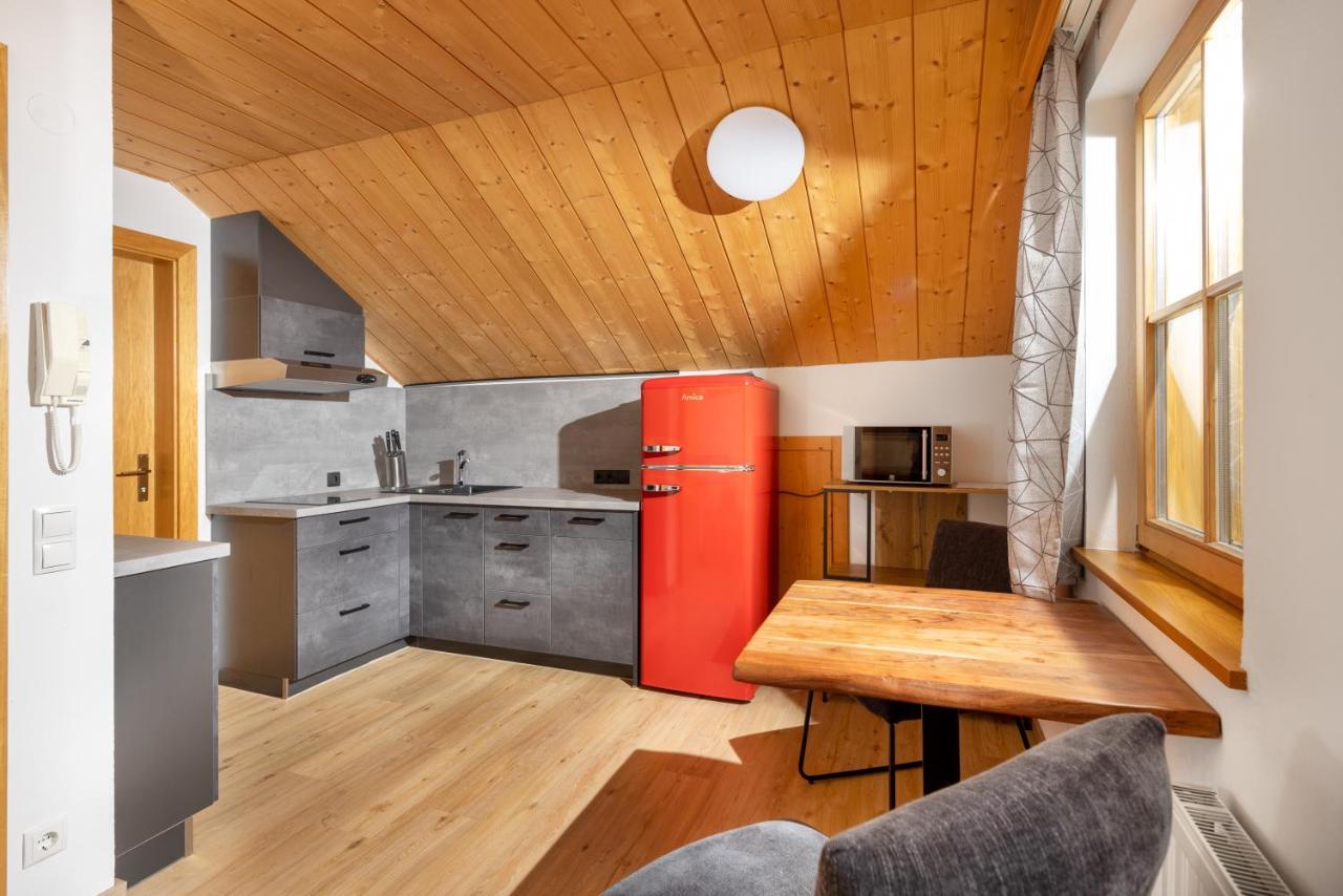 Apartmenthaus Matri By Pferd Auf Wolke Dalaas Zewnętrze zdjęcie
