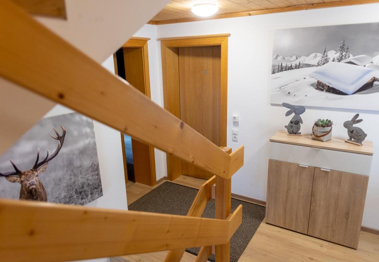 Apartmenthaus Matri By Pferd Auf Wolke Dalaas Zewnętrze zdjęcie
